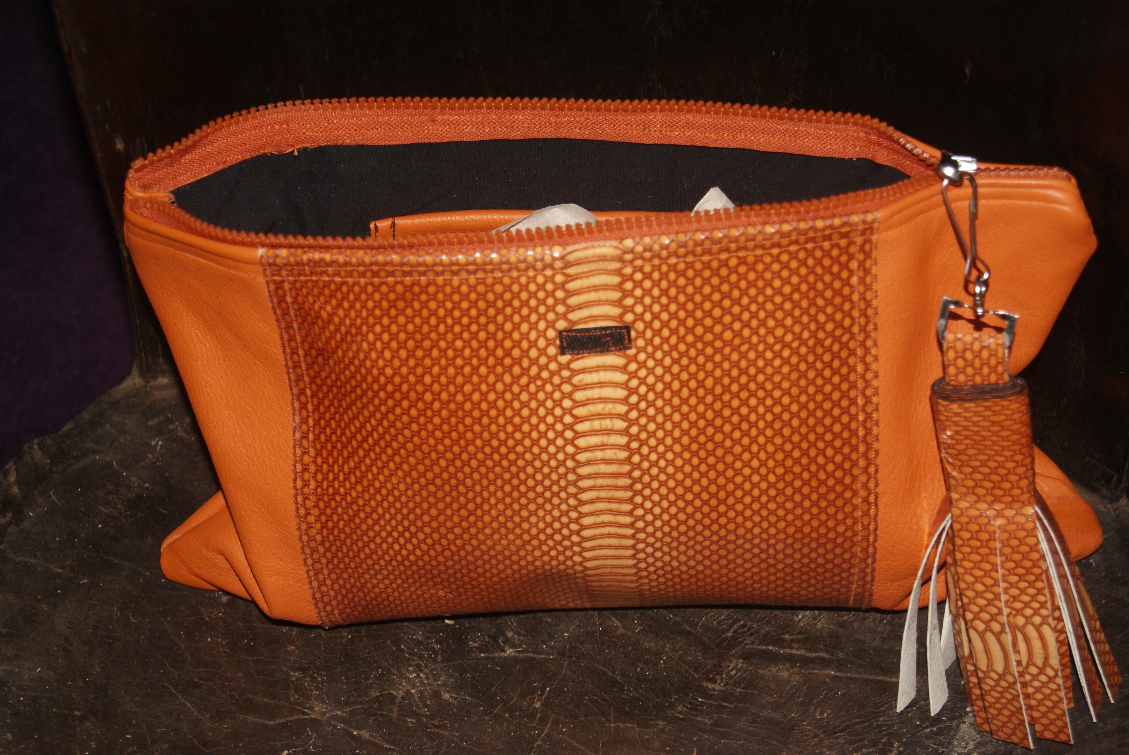 Ellen Craft-clutch bag- orange/orange