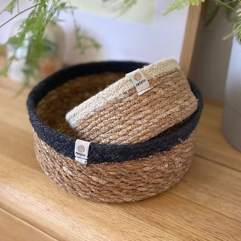 Respiin Shallow Seagrass & Jute Basket - Small Natural/White