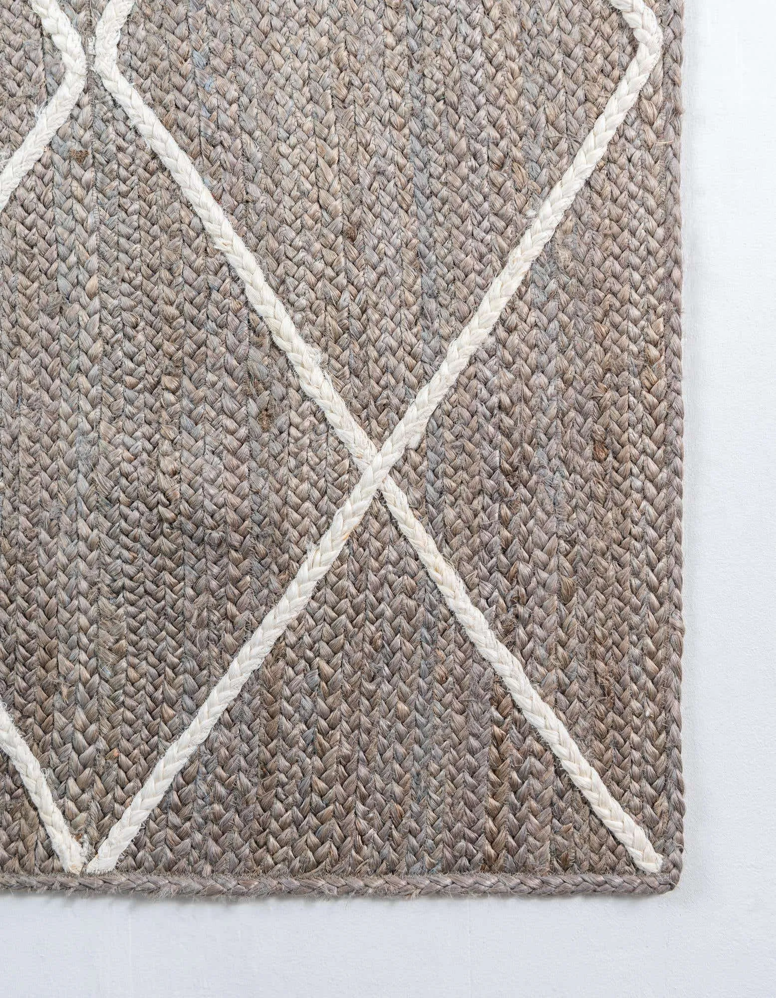 Trellis Braided Jute Rug