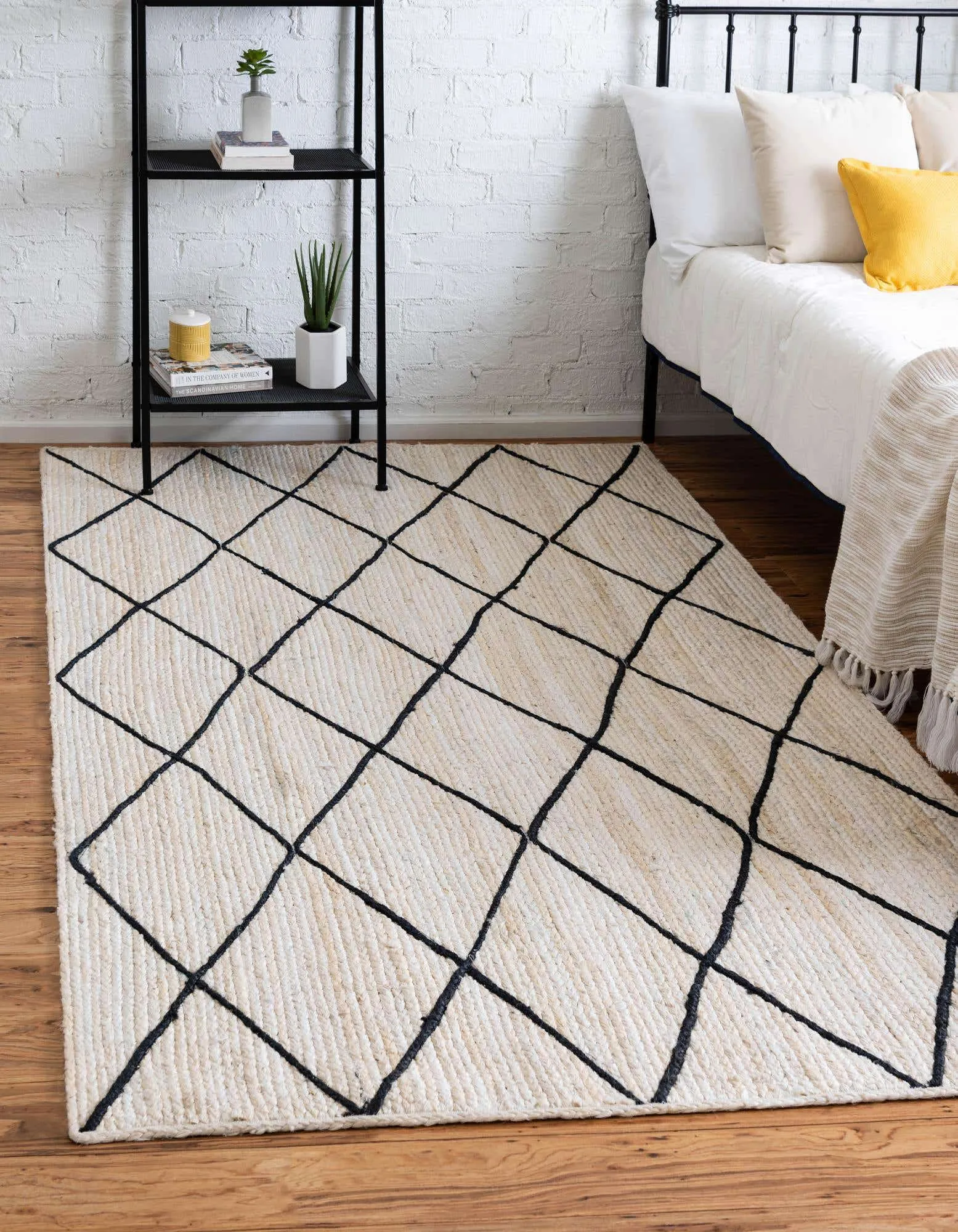 Trellis Braided Jute Rug