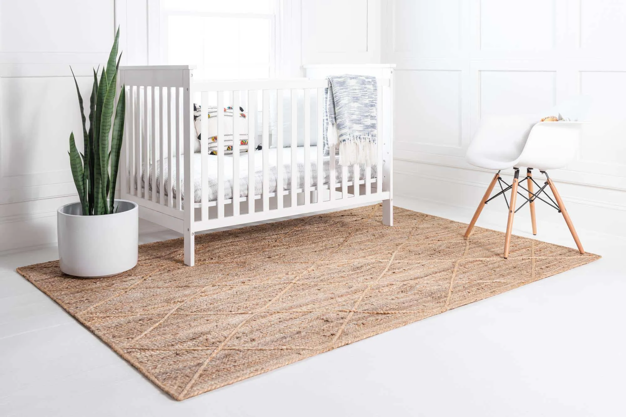 Trellis Braided Jute Rug