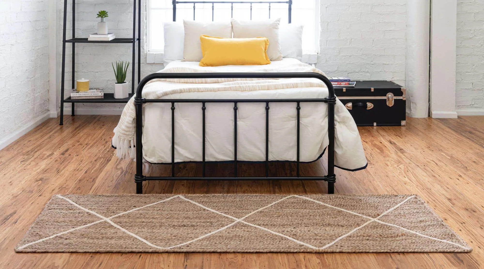 Trellis Braided Jute Rug