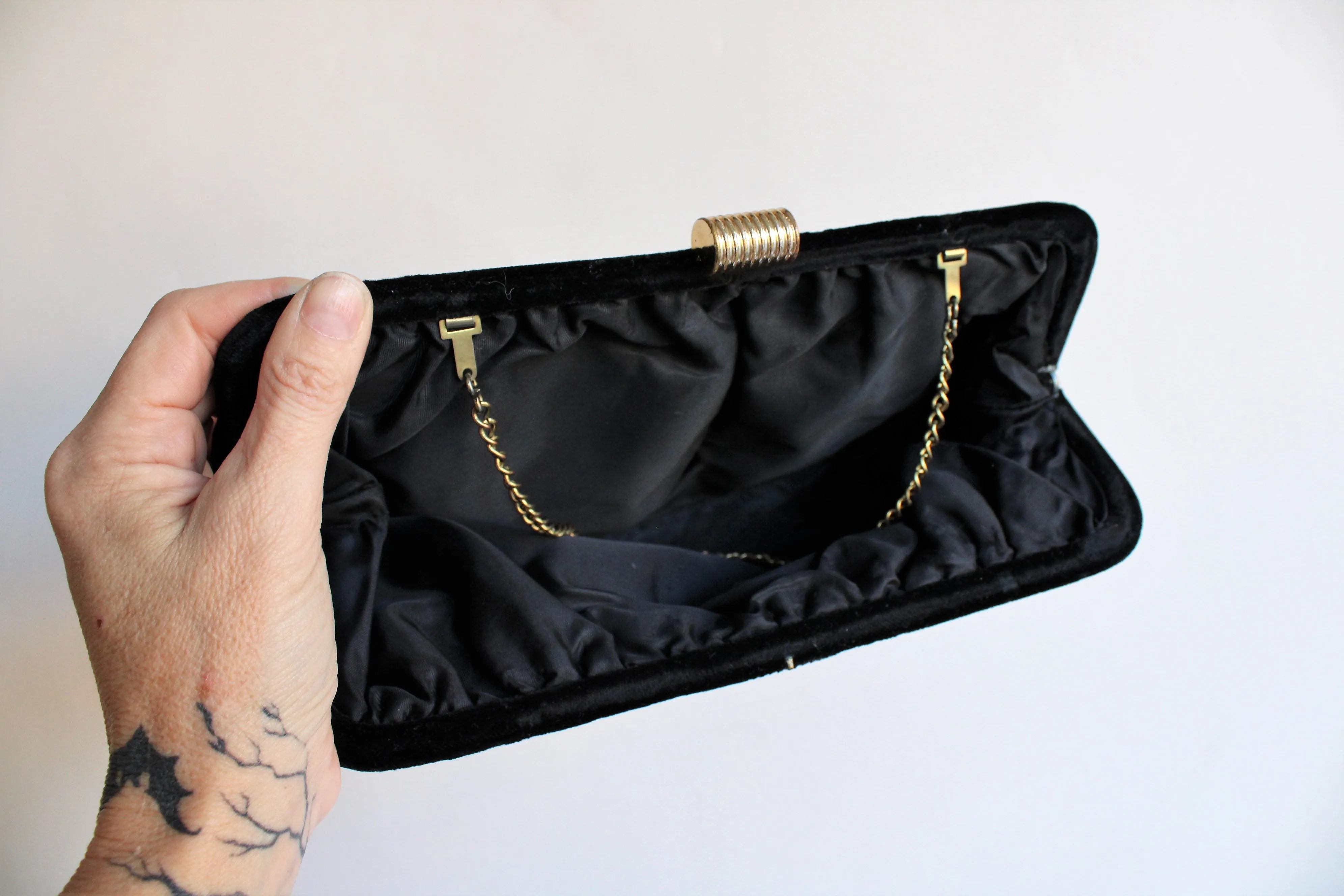 Vintage 1950s 1960s Black Velvet Clutch